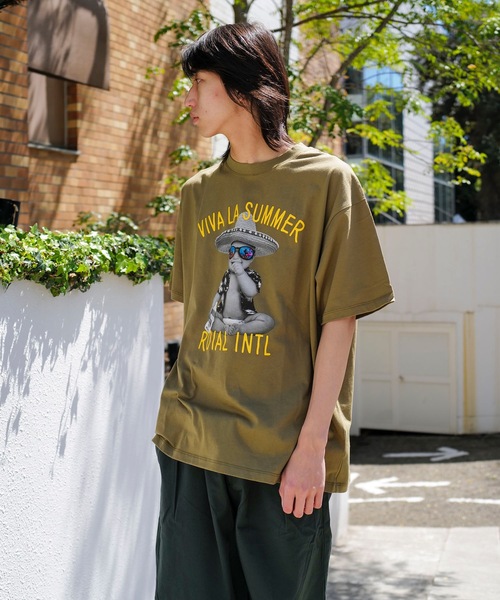 roial（ロイアル）の「DESIGN TEE/ROIAL(ロイアル)スタンダードフィットベイビープリント半袖Tシャツ（Tシャツ/カットソー・メンズ・カーキ/ホワイト・LARGE/MEDIUM）」の14枚目の写真