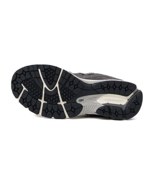 NEW BALANCE(ニューバランス)の「New Balance:2002R(スニーカー・レディース・ダークグレー/オフホワイト・30/35/40/45/50)」の6枚目の写真