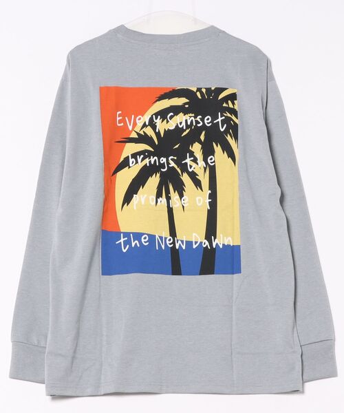 ARCHIVER(アーカイバ)の「【Bl】バックプリント長袖Tシャツ(Tシャツ/カットソー・メンズ・ブラック/ベージュ/グレー・LARGE/MEDIUM)」の5枚目の写真