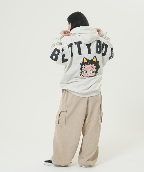BETTY BOOP（ベティ・ブープ）の「ＢｅｔｔｙバックロゴBIGプルパーカー(M1)（パーカー・メンズ・グレー/オートミール/ブラック・MEDIUM/LARGE/X-LARGE）」の14枚目の写真
