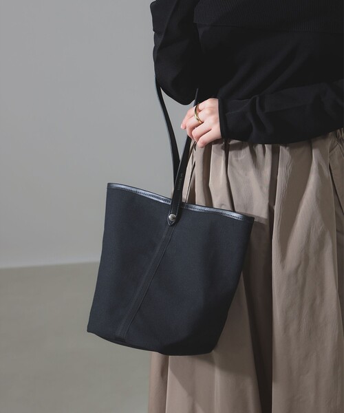 Demi-Luxe BEAMS(デミルクス ビームス)の「LA TESORINA / SECCHIERO バケツバッグ(トートバッグ・レディース・ブラック/ホワイト系その他5・ONE SIZE)」の3枚目の写真
