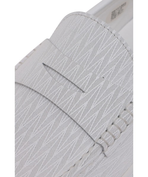 HIGH STREET（ハイストリート）の「HIGH STREET∴ヘリンボン型押しレザーローファースニーカー（ローファー・メンズ・ブラック/アイボリー・L/M/S）」の8枚目の写真