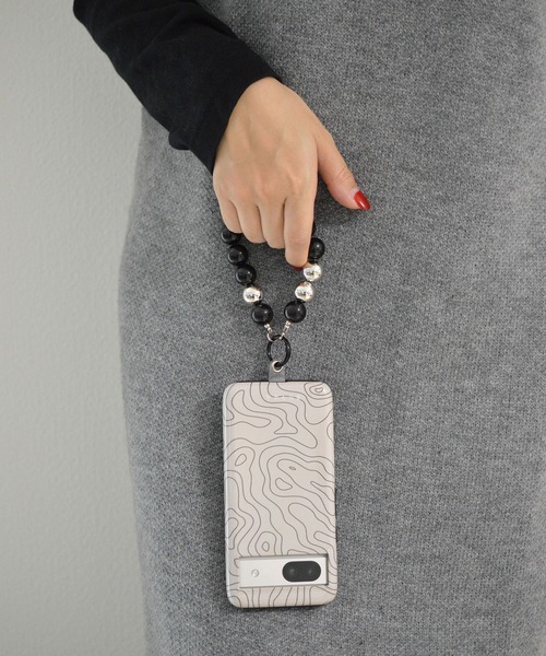 BROTHERHOOD（ブラザーフッド）の「【BROTHERHOOD】Big Ball Black acrylic Combi Color Chain Wrist Strap（スマホグッズ・レディース・ブラック/ホワイト・FREE）」の4枚目の写真