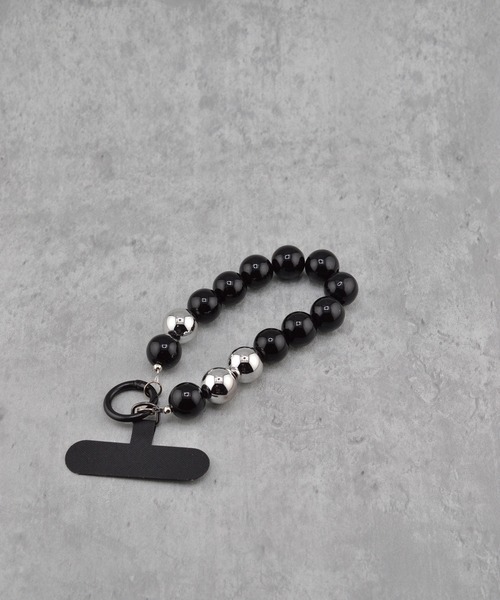 BROTHERHOOD（ブラザーフッド）の「【BROTHERHOOD】Big Ball Black acrylic Combi Color Chain Wrist Strap（スマホグッズ・レディース・ブラック/ホワイト・FREE）」の10枚目の写真
