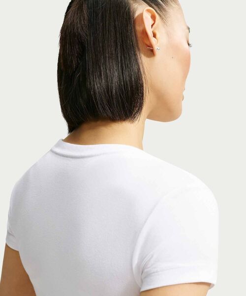 NIKE(ナイキ)の「ナイキ スポーツウェア チル ニット ウィメンズ Tシャツ / Nike Sportswear Chill Knit Women's T-Shirt FV5509-100 White(Tシャツ/カットソー・レディース・ホワイト・S/M/L/2XL/XL/XS)」の3枚目の写真