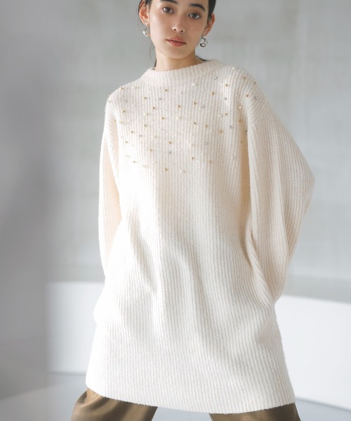 VIS(ビス)の「ビジュー付きニットワンピース(ワンピース・レディース・グレー/レッド/キナリ・FREE)」の9枚目の写真