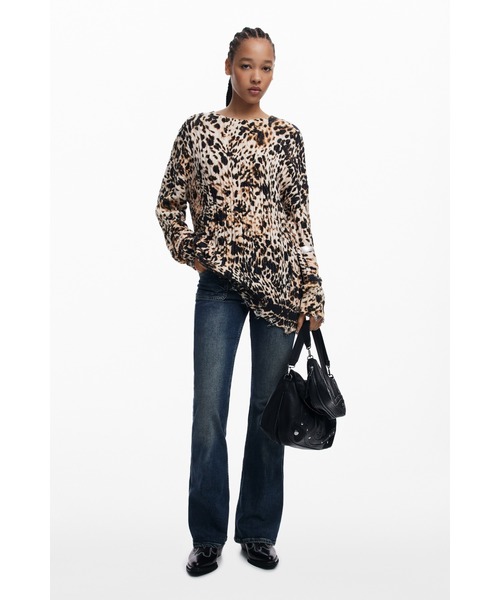 Desigual(デシグアル)の「JERSCOOL WESTERNPENA レオパードプリント ロングスリーブ(ニット/セーター・レディース・マルチ・M/S/XL/L/XS)」の3枚目の写真