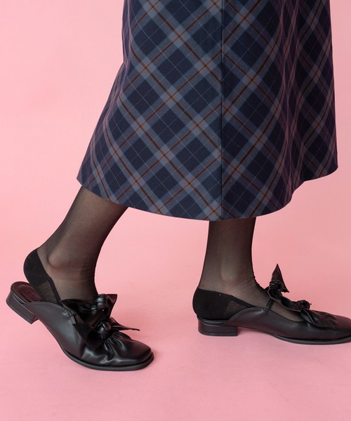 Casselini（キャセリーニ）の「Casselini(キャセリーニ)ボリュームリボンミュール（パンプス・レディース・ピンク/シルバー/ブラック・24.5cm/24cm/23.5cm/23cm）」の19枚目の写真