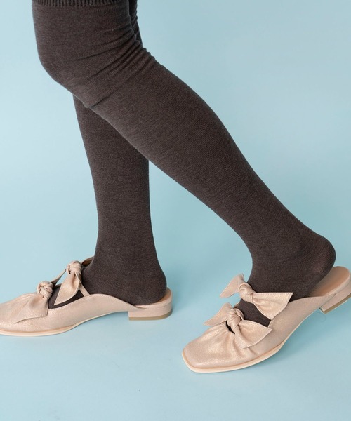 Casselini（キャセリーニ）の「Casselini(キャセリーニ)ボリュームリボンミュール（パンプス・レディース・ピンク/シルバー/ブラック・24.5cm/24cm/23.5cm/23cm）」の20枚目の写真