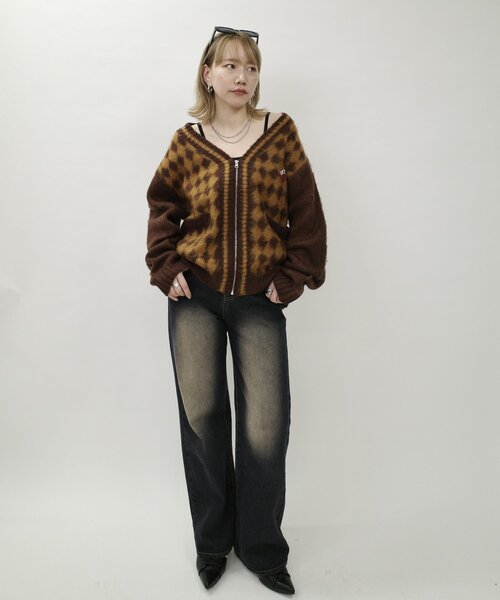 WHO'S WHO gallery（フーズフーギャラリー）の「【UNISEX】BLESSYOUダイヤ柄モヘアジップカーディガン（カーディガン/ボレロ・レディース・ブラウン/ブラック・MEDIUM）」の5枚目の写真