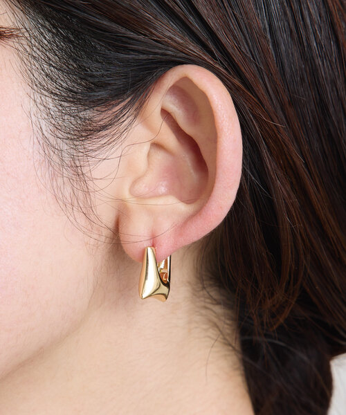 PAPILLONNER(パピヨネ)の「スクエアワンタッチフープピアス(ピアス(両耳用)・レディース・シルバー/ゴールド・FREE)」の11枚目の写真