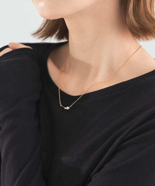 URBAN RESEARCH ROSSO WOMEN（アーバンリサーチ　ロッソ）の「パールアクセントネックレス（ネックレス・レディース・ゴールド・FREE）」の2枚目の写真