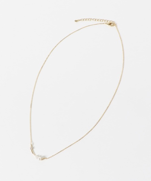 URBAN RESEARCH ROSSO WOMEN（アーバンリサーチ　ロッソ）の「パールアクセントネックレス（ネックレス・レディース・ゴールド・FREE）」の5枚目の写真