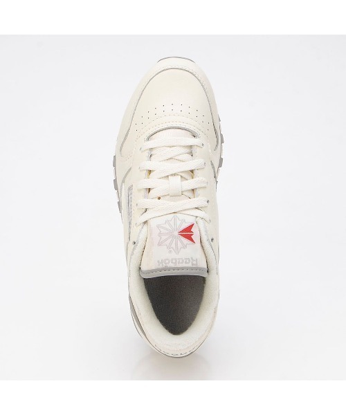 Kinetics(キネティクス)の「Reebok CLASSIC LEATHER 1983 VINTAGE(リーボック クラシックレザー 1983 ヴィンテージ)(スニーカー・メンズ・ホワイト系1/ホワイト系2・23cm/23.5cm/24cm/24.5cm/25cm/25.5cm/26cm/26.5cm/27cm/27.5cm/28cm/28.5cm/29cm)」の6枚目の写真