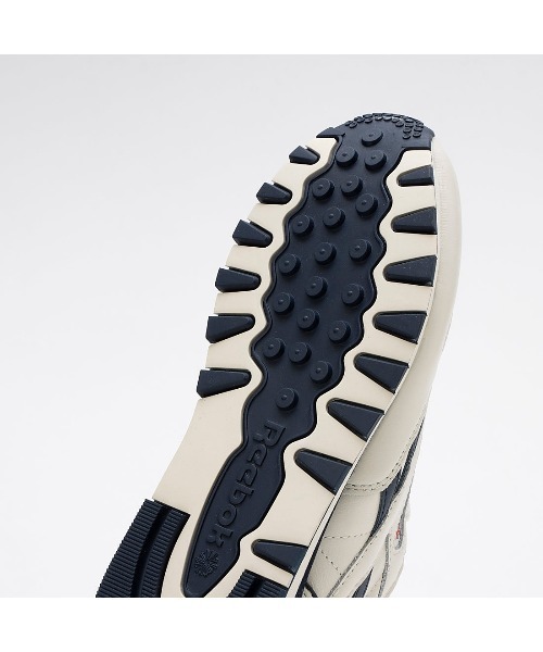 Kinetics(キネティクス)の「Reebok CLASSIC LEATHER 1983 VINTAGE(リーボック クラシックレザー 1983 ヴィンテージ)(スニーカー・メンズ・ホワイト系1/ホワイト系2・23cm/23.5cm/24cm/24.5cm/25cm/25.5cm/26cm/26.5cm/27cm/27.5cm/28cm/28.5cm/29cm)」の16枚目の写真