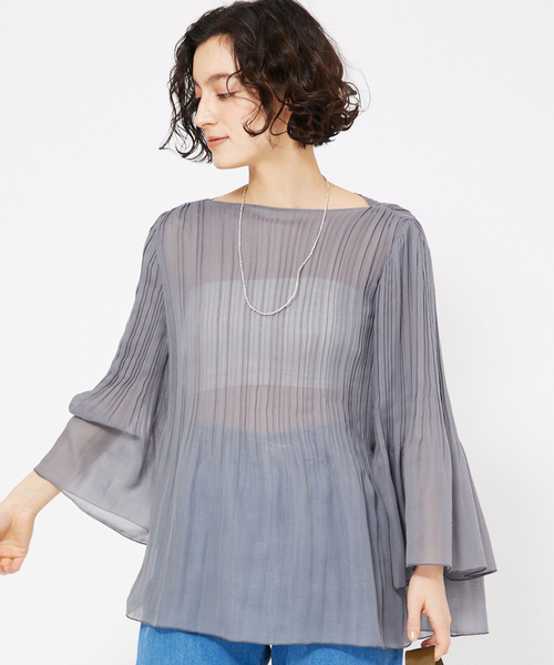 qualite(カリテ)の「ランダムプリーツフレアーブラウス/春服/オフィスカジュアル/シアーシャツ(シャツ/ブラウス・レディース・オフホワイト/チャコールグレー・フリー)」の15枚目の写真