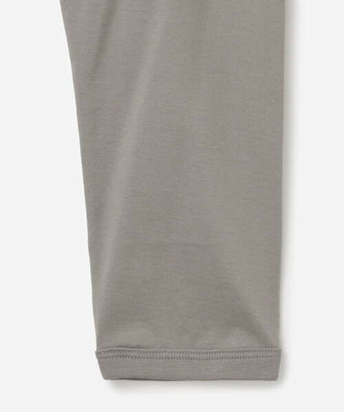 handvaerk（ハンドバーク）の「handvaerk | 60/2 クルーネックカーディガン WOMEN（カーディガン/ボレロ・レディース・ダークグレー/グレイッシュベージュ/グレー/ブラック・S）」の8枚目の写真