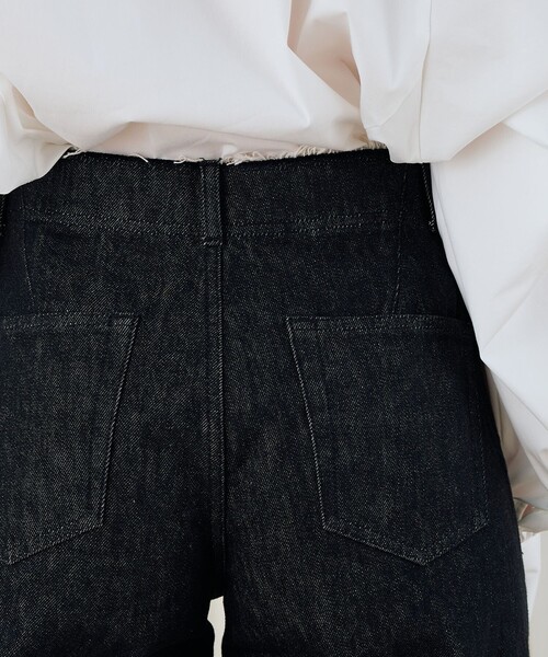 DES PRES(デ・プレ)の「ブラックデニム ラウンドパンツ(デニムパンツ・レディース・ブラック・36/34/32)」の8枚目の写真