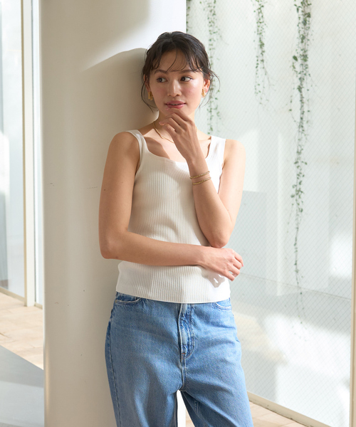 Rouge vif（ルージュヴィフ）の「スクエアネックリブタンクトップ（タンクトップ・レディース・オフホワイト/ブラック/ベージュ・フリー）」の9枚目の写真