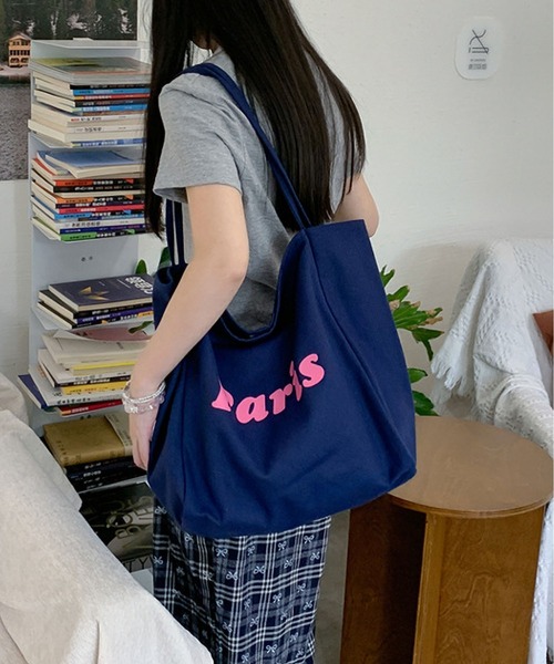 LA VORAGINE(ラ ヴォラジネ)の「大容量キャンバスバッグ(トートバッグ・レディース・ブラック/アイボリー/ピンク/ブルー/イエロー/ネイビー/ホワイト/ブラック系/B/A/レッド/アイボリー系・FREE/S/M)」の14枚目の写真