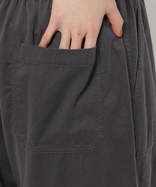 niko and...（ニコアンド）の「レイヤードライクスリットパンツ（その他パンツ・レディース・ブラック/アイボリー/カーキ/イエロー・FREE）」の20枚目の写真