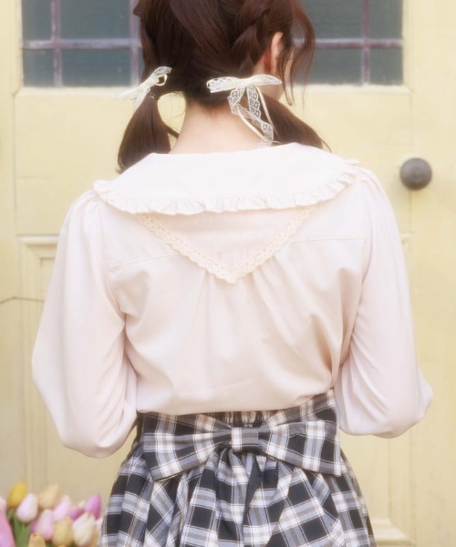 axes femme POETIQUE（アクシーズファムポエティック）の「バブーシュカ付ウサギ刺繍ブラウス（シャツ/ブラウス・レディース・ピンク/キナリ/ネイビー・MEDIUM）」の5枚目の写真