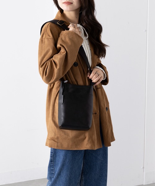 TIDEWAY(タイドウェイ)の「【TIDEWAY】OIL SHRINK SHOULDER/S T3156(ショルダーバッグ・レディース・グレイッシュベージュ/ブラック/キャメル/ブラウン・FREE)」の6枚目の写真