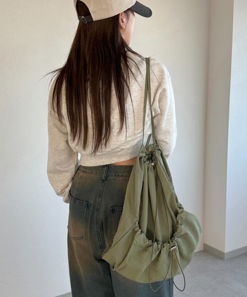 apres jour mignon(アプレジュールミニョン)の「【apresjour mignon×ARIAZ】ドロストナップザック(バックパック/リュック・レディース・ホワイト/カーキ/ブラック・ONESIZE)」の8枚目の写真