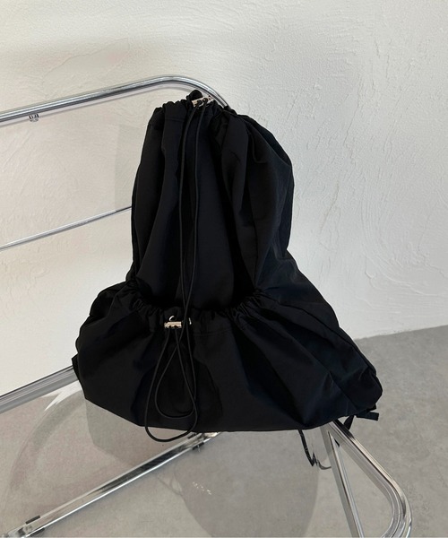 apres jour mignon(アプレジュールミニョン)の「【apresjour mignon×ARIAZ】ドロストナップザック(バックパック/リュック・レディース・ホワイト/カーキ/ブラック・ONESIZE)」の11枚目の写真