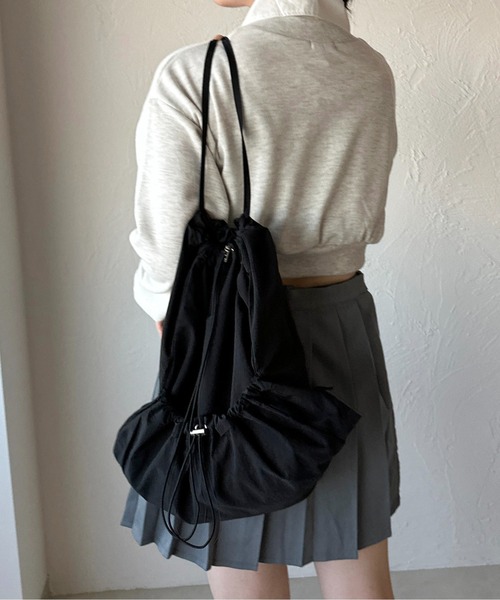 apres jour mignon(アプレジュールミニョン)の「【apresjour mignon×ARIAZ】ドロストナップザック(バックパック/リュック・レディース・ホワイト/カーキ/ブラック・ONESIZE)」の10枚目の写真