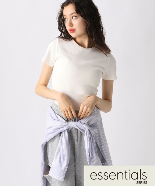 FOREVER 21（フォーエバー トゥエンティーワン）の「【2025SS】リブコンパクトＴシャツ（Tシャツ/カットソー・レディース・オフホワイト/ブラック/イエロー/ブルー・MEDIUM/SMALL）」の2枚目の写真