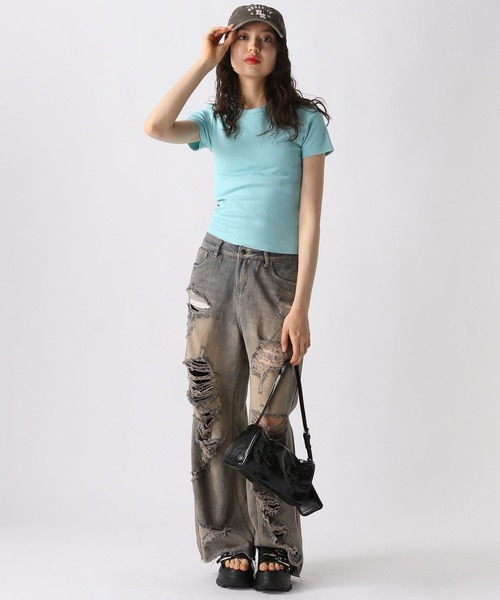 FOREVER 21（フォーエバー トゥエンティーワン）の「【2025SS】リブコンパクトＴシャツ（Tシャツ/カットソー・レディース・オフホワイト/ブラック/イエロー/ブルー・MEDIUM/SMALL）」の18枚目の写真