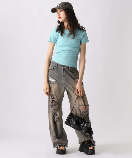 FOREVER 21（フォーエバー トゥエンティーワン）の「【2025SS】リブコンパクトＴシャツ（Tシャツ/カットソー・レディース・オフホワイト/ブラック/イエロー/ブルー・MEDIUM/SMALL）」の17枚目の写真