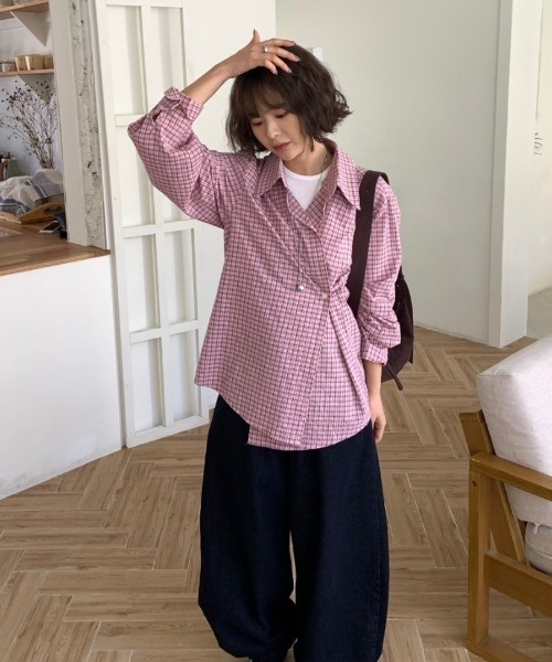 UP START（アップスタート）の「【LAMPOON】ヒップ刺繍バルーンデニムパンツ（デニムパンツ・レディース・ブラック・LARGE/SMALL/MEDIUM）」の2枚目の写真