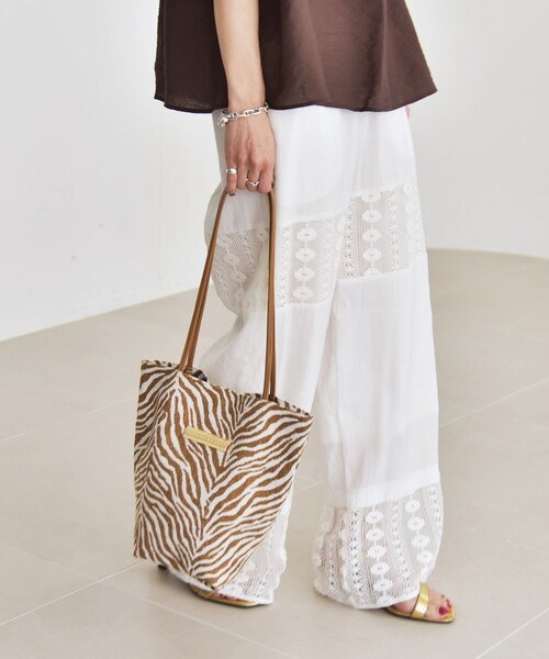 quaranciel（カランシエル）の「quaranciel: 2way アニマル トートバッグ（トートバッグ・レディース・キャメル/チャコールグレー/ブラック・ONE SIZE）」の3枚目の写真