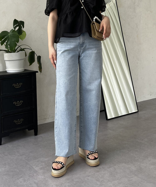 MOMO ストレッチスリムストレートデニム MOMO】ストレッチスリムストレートデニム（デニムパンツ