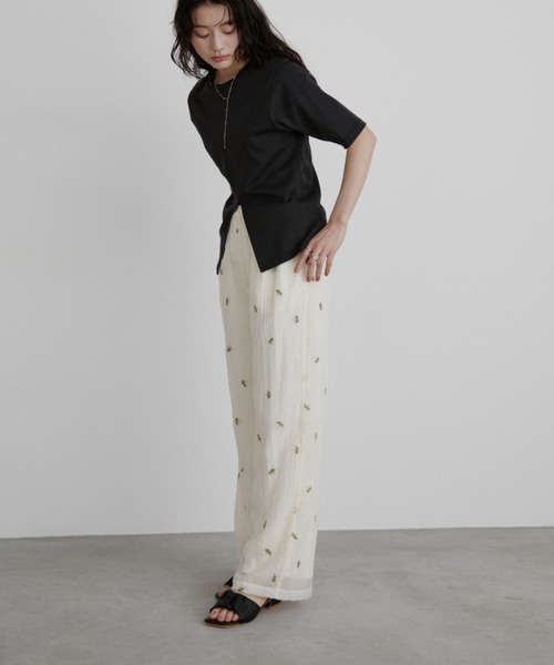 Aunt Marie's(アントマリーズ)の「センタースリットハーフスリーブトップス(Tシャツ/カットソー・レディース・ブラック/ホワイト/グリーン・FREE)」の16枚目の写真