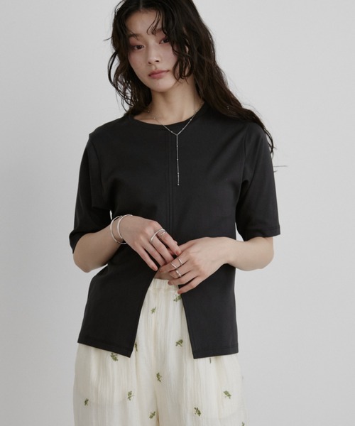 Aunt Marie's(アントマリーズ)の「センタースリットハーフスリーブトップス(Tシャツ/カットソー・レディース・ブラック/ホワイト/グリーン・FREE)」の11枚目の写真