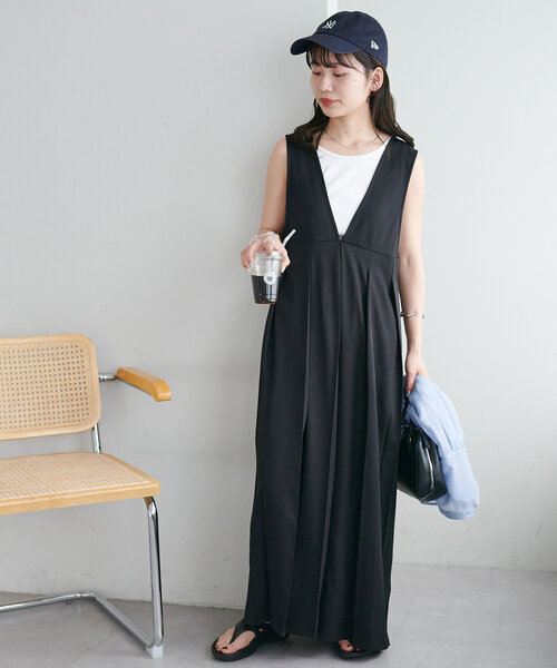 DISCOAT（ディスコート）の「【WEB限定】プリーツサロペット（サロペット/オーバーオール・レディース・ブラック/アイボリー/グレー・MEDIUM）」の10枚目の写真