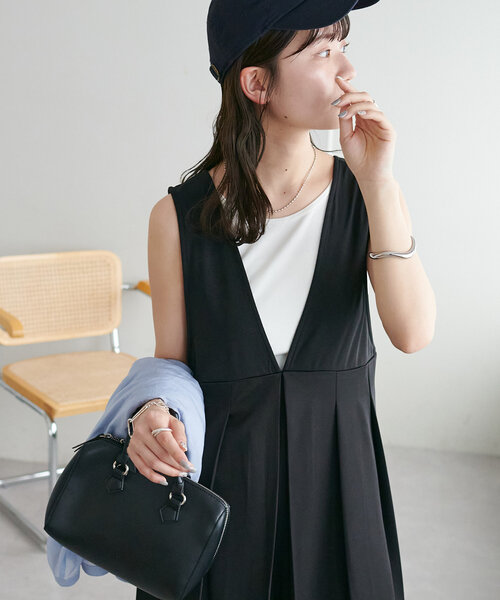 DISCOAT（ディスコート）の「【WEB限定】プリーツサロペット（サロペット/オーバーオール・レディース・ブラック/アイボリー/グレー・MEDIUM）」の14枚目の写真