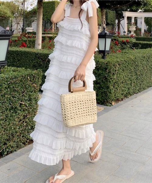 セール】フェミニンなフリルデザインマキシワンピース（ワンピース  