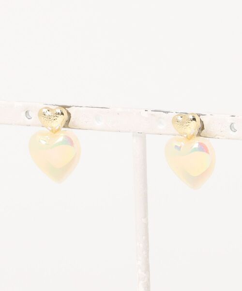 FOREVER 21（フォーエバー トゥエンティーワン）の「ダブルハートノンホールピアス（イヤリング・レディース・シルバー/ゴールド・FREE）」の8枚目の写真