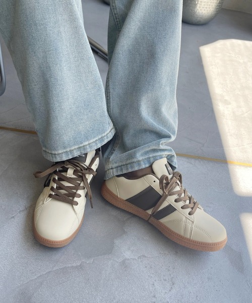 U.S. POLO ASSN.(ユーエスポロアッスン)の「U.S. POLO ASSN ラインデザイン カジュアル ローカットスニーカー(スニーカー・レディース・ブラック/ホワイト/ベージュ・22.5cm/23.0cm/23.5cm/24.0cm/24.5cm)」の5枚目の写真