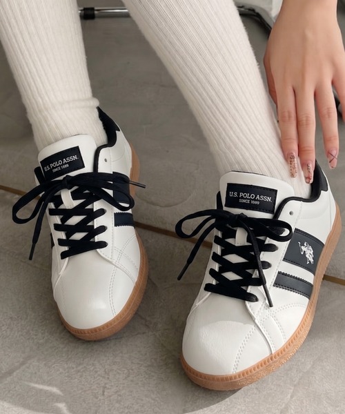 U.S. POLO ASSN.(ユーエスポロアッスン)の「U.S. POLO ASSN ラインデザイン カジュアル ローカットスニーカー(スニーカー・レディース・ブラック/ホワイト/ベージュ・22.5cm/23.0cm/23.5cm/24.0cm/24.5cm)」の22枚目の写真