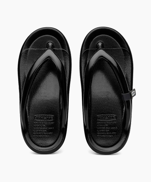 TAW&TOE(トーアンドトー)の「TAW&TOE/トーアンドトー/ZEROVITY Flip Flop OG サンダル(サンダル・メンズ・ブラック系その他/シルバー/パープル・L/XL/2XL/M)」の8枚目の写真