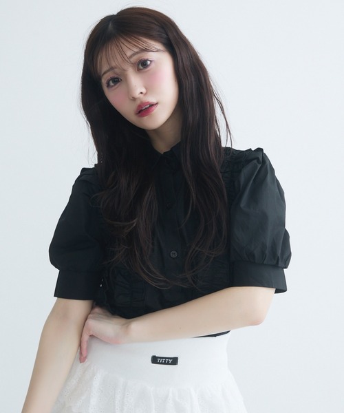 TITTY&CO.(ティティーアンドコー)の「ロマンティックフリルブラウス(シャツ/ブラウス・レディース・ブルー/ブラック/ホワイト・FREE)」の15枚目の写真