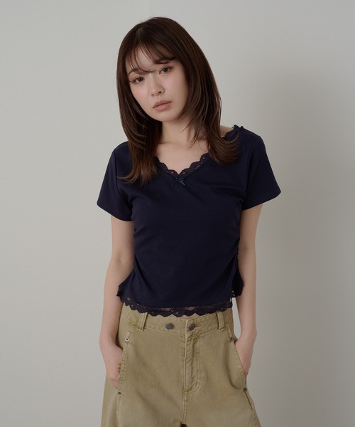 RAY CASSIN（レイカズン）の「レースVネックギャザーコンパクトT（Tシャツ/カットソー・レディース・ホワイト/ライトグレー/ピンク/ネイビー・FREE）」の18枚目の写真