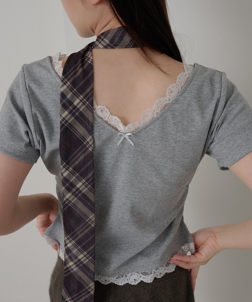 RAY CASSIN（レイカズン）の「レースVネックギャザーコンパクトT（Tシャツ/カットソー・レディース・ホワイト/ライトグレー/ピンク/ネイビー・FREE）」の11枚目の写真