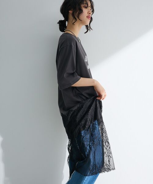 Green　Parks（グリーンパークス）の「裾レースドッキングカットロゴチュニック（チュニック・レディース・チャコールグレー/オフホワイト/カーキ・FREE）」の11枚目の写真