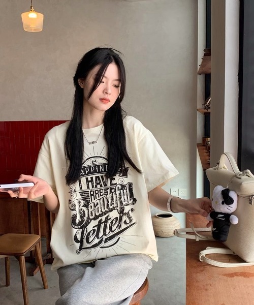 ロゴ グラフィック プリント 古着風 Tシャツ 韓国ファッション